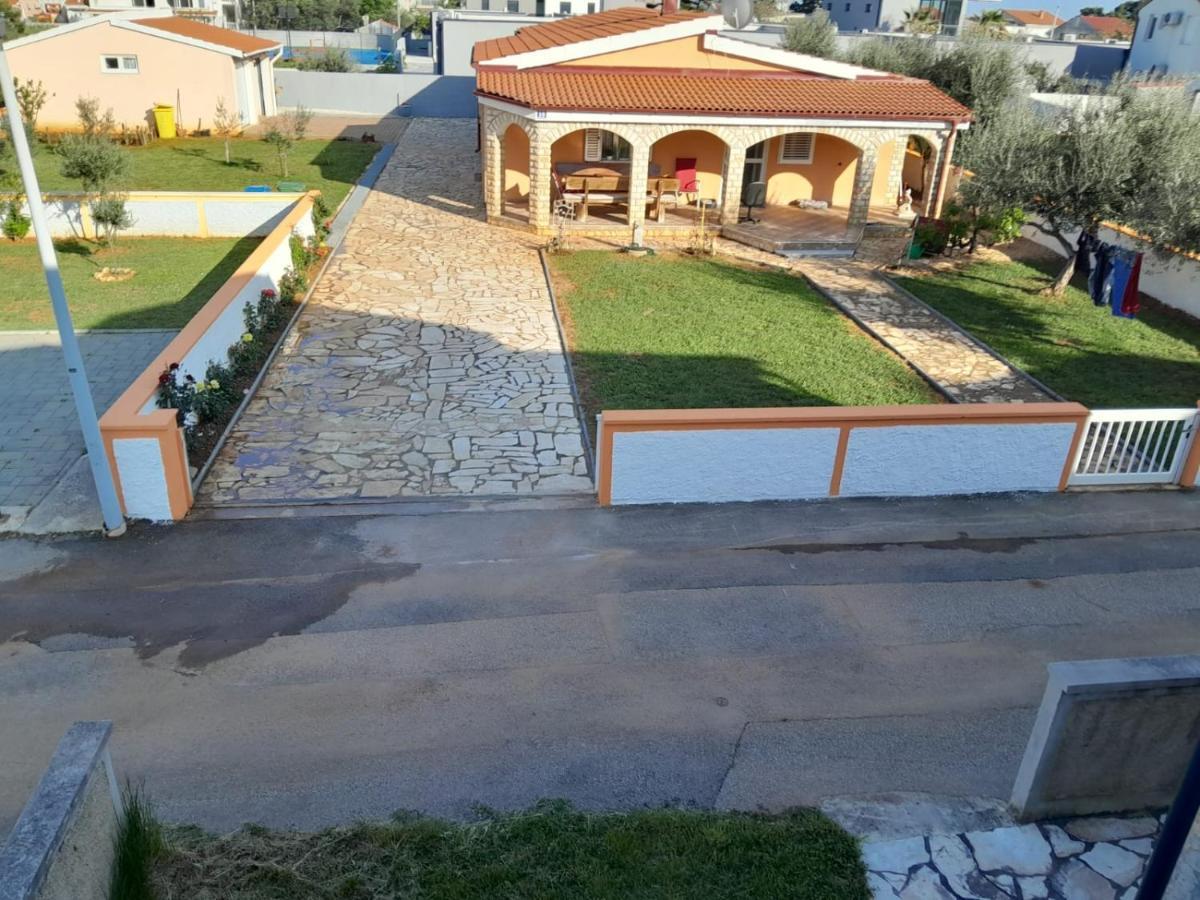 Studio Apartman I Mali Apartman Vir Exterior photo